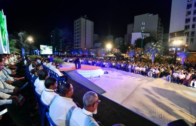 "އުޖާލާ ޒަމާން" ސްލޯގަންއާ އެކު ނާޒިމަށް އެމްއެންޕީގެ ރިޔާސީ ޓިކެޓް ހަވާލުކޮށްފި