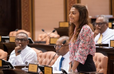 މަޖިލީހުގެ ރިޔާސަތުން ދެއްކި ހުތުރު ނަމޫނާ!