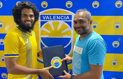 ޓީސީ ދޫކޮށް އަކޫ ވެލެންސިއާ އަށް
