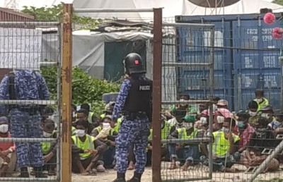 އާއިލާ ހާލުގައި ޖެހިއްޖެ، ދެން ގައުމަށް ފޮނުވައިދީ!