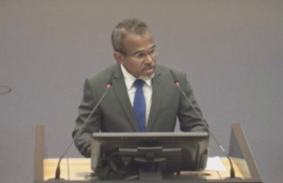 ރާއްޖޭން އެދުނީ މޮރިޝަސްގެ އިމުގެ މައްސަލަ ޓްރައިބިއުނަލް އިން ނުބެލޭނެ ކަމަށް ކަނޑައަޅަން