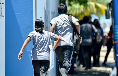 ސްކޫލުތަކުގައި ބުލީ ކުރުން ނުހުއްޓުވި، ބެލެނިވެރިން ޝަކުވާގައި!