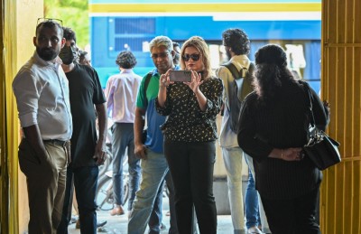 އެމްޑީޕީގެ މައި ހަރުގެ "ޑިމޮކްރެޓްސް" އިން ބޭނުންކުރަން ފަށައިފި