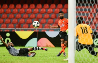 އާ ސީޒަން: އީގަލްސް އަށް މާލީ ދަތިކަން
