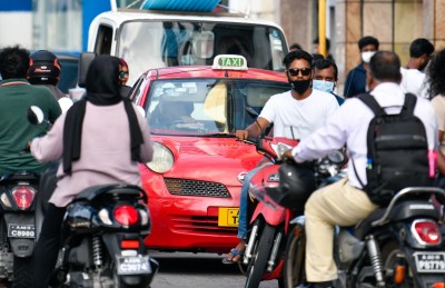 ދޮޅު ލައްކަ ރުފިޔާގެ މުދަލާ އެކު ފިލި ޓެކްސީއެއް ހޯދައިފި