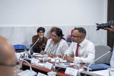 މާރުކޭޓު ގޮޅިތައް ބަންދުކުރާއިރު އިތުރު ގޮތެއް ހޯދާދޭނަމޭ ނުބުނަން: ޝިފާ