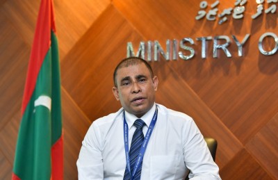 އަންނަ އަހަރުގެ އަންދާޒާއަކީ 725،000 ޓޫރިސްޓުން