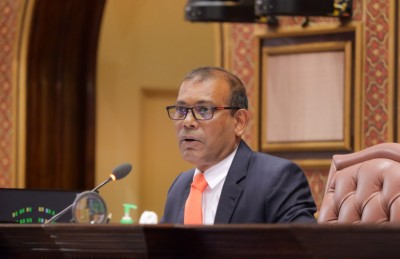 ނަޝީދު ވަކިކުރަން 54 ސޮއި، މާދަމާ މަޖިލިހަށް ހުށަހަޅަނީ!