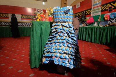 ދަރިފުޅަށް ކާންދިން ޔޯގަޓު ތަށިތައް ހެދުމަކަށް