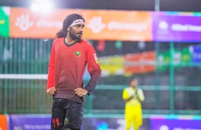 ފުޓްސަލްގެ ތާޖާއި ކިންގުގެ ޓައިޓަލް އަށްވުރެ ޝާކާގެ ހިތްތިރި