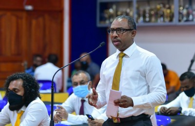 އާޒިމްގެ ރައްދު އިދިކޮޅަށް: އެމްޑީޕީގެ މެމްބަރުން ހުސް ބުޅީގައި ނުގަންނާނެ