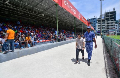 ބިދޭސީންގެ ޑިޓެންޝަން ސެންޓަރު އަލުން ހުޅުވައި، ލިޔުން ނެތް މީހުން ނަގަން ފަށައިފި