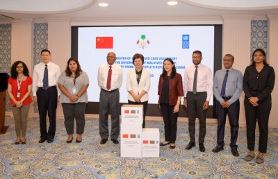 ވެންޓިލޭޓަރާ އެކު އިމަޖެންސީ ފަރުވާދޭ އިތުރު ސާމާނު ޗައިނާއިން ރާއްޖެ އަށް ހަދިޔާކޮށްފި