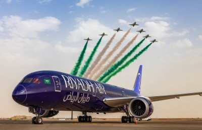 ލެވެންޑާ މަލުގެ ކުލައިން ރިޔާޒް އެއާގެ ބޯޓު ދައްކާލައިފި