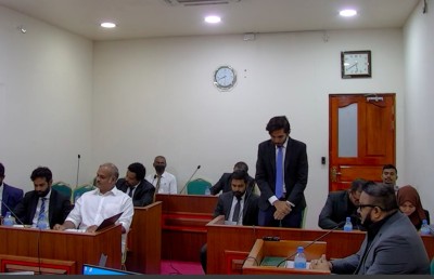 ފުއްގިރީގެ އެއްބަސްވުމުގައި ސޮއިކުރުން ކޮމިޝަން ނުލިބޭތީ ޔާމީންގެ އެދުމަށް ފަސްކުރިން: އަދީބު