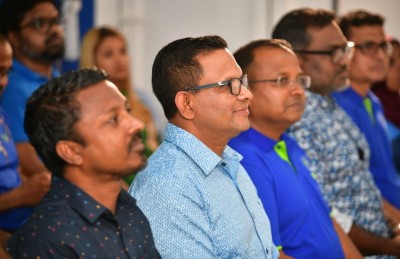 މަޖިލީހުގެ މާލިއްޔަތު ކޮމިޓީ އާއި ސަރުކާރު ޖަވާބުދާރީ ކުރުވާ ކޮމިޓީގެ ބާރު އިދިކޮޅަށް ދޭން ޖެހޭ: ނާޒިމް