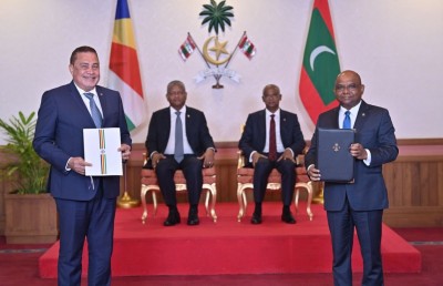 ރާއްޖެ-ސީޝެލްސްގެ ވައިގެ ދަތުރުތައް ފަށައި އޮން އެރައިވަލް ވިސާ ދެނީ