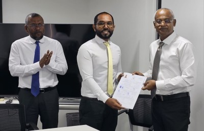 ޕީޕީއެމުން ވަކިވި ގާލިބް އެމްޑީޕީ އަށް ސޮއިކުރައްވައިފި