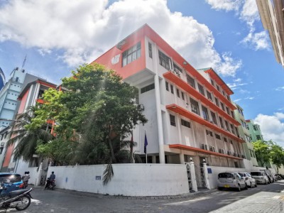 އަލަށް އުފައްދާ އިއްޒުއްދީން ސްކޫލްއިން 300 އެއްހާ ކުދިންނަށް ޖާގަދީފި