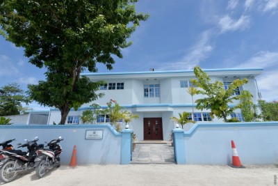 ހިތަދޫ ޕޮލިސް ސްޓޭޝަނުގައި ބަންދުކޮށްފައި ހުއްޓައި ފިލި މީހާ ހޯދައިފި