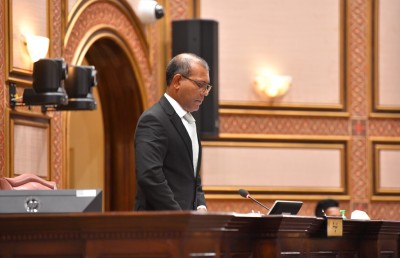 އެއް ބާރު ހުއްޓި، ބަރުލަމާނީ ތާރީހުގައި ހުސް ދުވަހެއް!