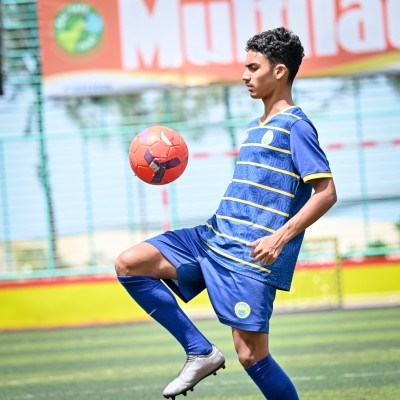 ކާއިން: ސްކޫލުން ކްލަބް ފުޓްބޯޅަ އަށް ވަދެ ބޮޑު އުންމީދެއްގައި