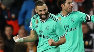 ފަހު ސިކުންތުކޮޅުގައި ބެންޒީމާ ޖެހި ގޯލުން ރެއާލް ސަލާމަތް ވެއްޖެ