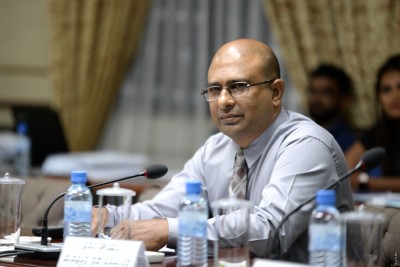 ޓްވީޓަކާ ގުޅިގެން ޖަލުތަކުގެ ވެރިޔާ ކޯޓަށް ހާޒިރުކޮށް ސުވާލުކޮށްފި
