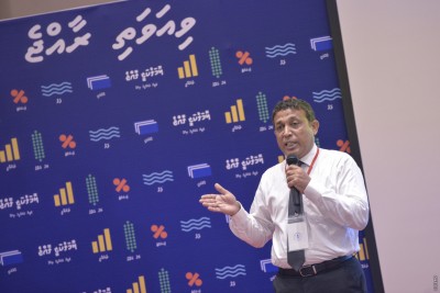 ހުރިހާ މަޝްރޫއުތައް ހިންގުމުގެ ބާރު ކައުންސިލްތަކަށް ދީފިން: މިނިސްޓަރު އަސްލަމް