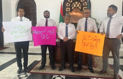 ބަންދުކުރިޔަސް އިދިކޮޅުން މާދަމާ މަޖިލީހަށް ވަންނަނީ