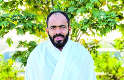 އިންޑިއާ މީހަކު އެއް އަހަރުން ހިނގާފައި ހައްޖަށް