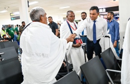 ސަލާމަތީ ކަންކަމާ ހެދި ނާއިބު ރައީސަށް ހައްޖު ގުރޫޕްތަކާ ހަމައަށް ވަޑައިނުގެންނެވިފައި!