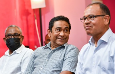ސަޕޯޓަރުންގެ ހިތަށް ތަދުވާ ކަމެއް ނުކުރާނަން: އާދަމް ޝަރީފް
