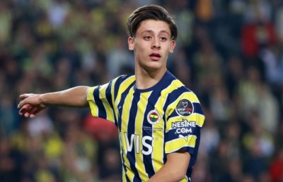 ތުރުކީގެ ޒުވާން ކުޅުންތެރިޔެއްގެ ސޮއި ހޯދަން ރެއާލް އާއި ބާސާ ވިއްދައިފި