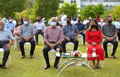 ހިތްގައިމު ލޮނުޒިޔާރަތް ޕާކު ހުޅުވައިފި