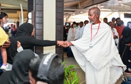 ސަލާމަތީ ކަންކަމާ ހެދި ނާއިބު ރައީސަށް ހައްޖު ގުރޫޕްތަކާ ހަމައަށް ވަޑައިނުގެންނެވިފައި!