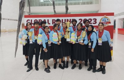 ސްކޮލާސް ކަޕްގެ ސީނިއާ ބައިން ދުނިޔެއިން އެއްވަނަ ވިލާ ހައި ސްކޫލުގެ ތިން ދަރިވަރުންނަށް