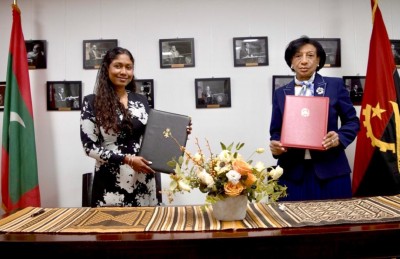 އެންގޯލާއާ އެކު ސިޔާސީ ގުޅުން ގާއިމްކޮށްފި