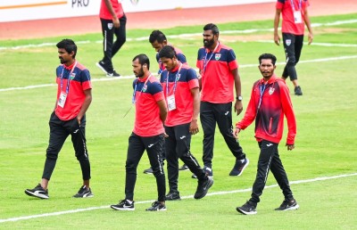 ބައިނަލްއަގުވާމީ މުބާރާތެއްގައި ފުރަތަމަ ފަހަރަށް ގައުމީ ޓީމުގެ ފުރަތަމަ 11ގައި އެއް ކުލަބެއްގެ ކުޅުންތެރިން!