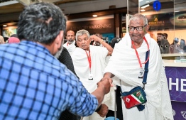 ސަލާމަތީ ކަންކަމާ ހެދި ނާއިބު ރައީސަށް ހައްޖު ގުރޫޕްތަކާ ހަމައަށް ވަޑައިނުގެންނެވިފައި!