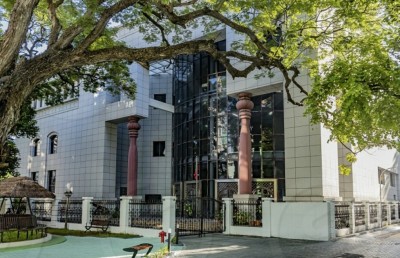 ދާރުލްއާސާރުގައި ދިދަ ތިރިކުރަން އުޅެނިކޮށް ވެއްޓުނު މީހެއްގެ ކަރަށް އެއްޗެއް ހެރި ހާލު ސީރިއަސް