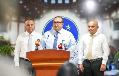 އެމްޑީޕީއަށް މެޖޯރިޓީ ނުލިބޭ ގޮތަށް ޖަލްސާ ބާއްވަން އުޅުނު ކަމަށް ތުހުމަތުކޮށްފި
