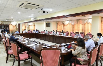 މަޝްރޫއުތަކާ ހެދި އެކްސްޗޭންޖު ރޭޓަށް ނޭދެވޭ އަސަރު ކުރާނެ: ގަވަރުނަރު