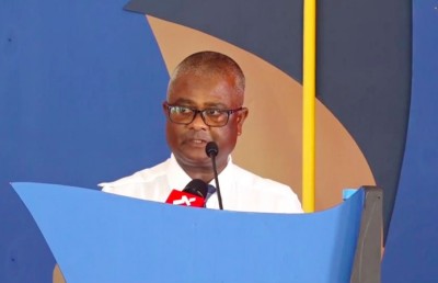 އުތީމު ކައުންސިލްގެ ރައީސް ވަކި މުއްދަތެއް ނެތް ގޮތަށް ސަސްޕެންޑްކޮށްފި