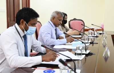 މަޝްރޫއުތަކާ ހެދި އެކްސްޗޭންޖު ރޭޓަށް ނޭދެވޭ އަސަރު ކުރާނެ: ގަވަރުނަރު