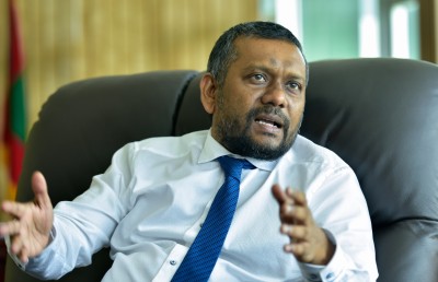 ކުންފުނިތަކުގެ ހިއްސާ ވިއްކުމުގެ ބޮޑު ބަހުސް