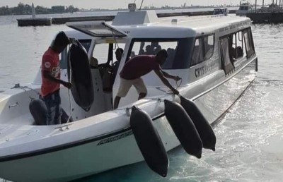 މާލެއަށް ދަތުރުކުރި ލޯންޗެއްގެ ބެޓެރި ގޮވައި ހަ މީހަކު ޒަހަމްވެއްޖެ