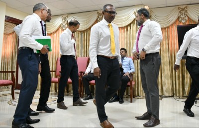 އެމްޖޭއޭ އިން ހިތްވަރުދެނީ ނޫސްވެެރިންނަށް ފުރައްސާރަކުރާ ޕްރެސްތައް ބޮއިކޮޓްކުރަން