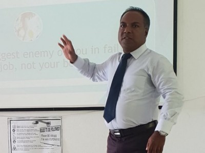 މާލޭގެ އާ ސްކޫލްގެ ޕްރިންސިޕަލްއަކީ އިސްމާއިލް ނަސީރު