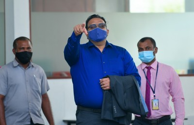 ބޭސްފަރުވާއަށް ފުރުމުގެ ހުއްދަ އަދީބަށް ދީފި